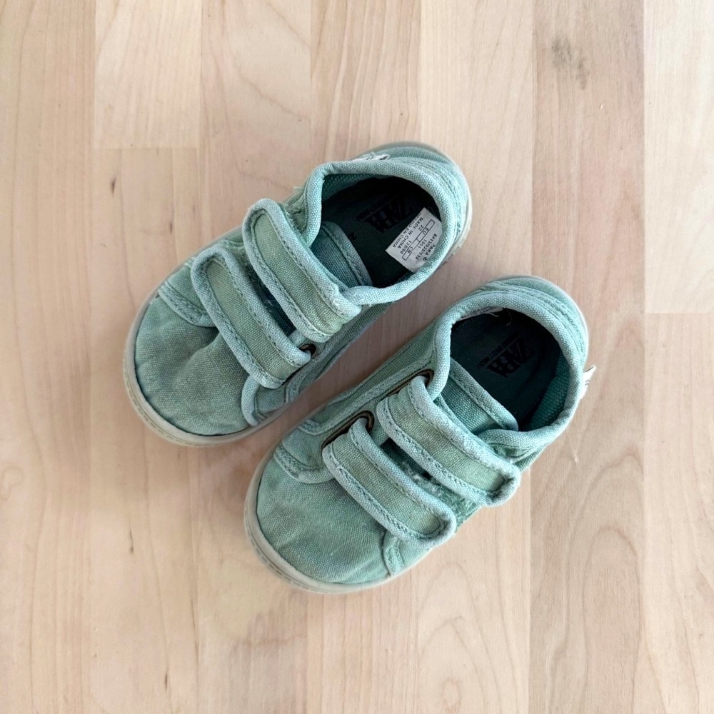 ZARA Baby Cotton Sneakers Green 6.5 (5.3 inches)